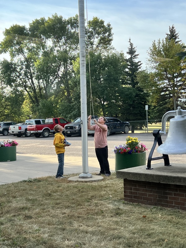 5th Grade Learns Flag Etiquette Waubay School District 183